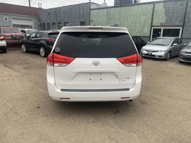 2011 Toyota Sienna 5dr V6 LE 7-Pass FWD Mobility for sale62863215362051123
