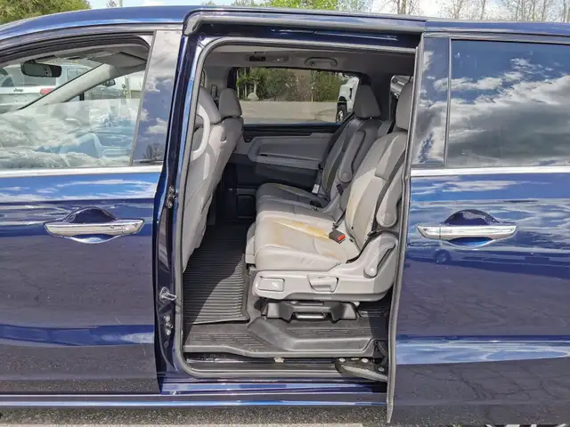 2018 Honda Odyssey Touring dans Autos et camions dans Belleville - Image 28