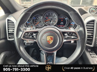 No accident Ontario vehicle with Lot of Options! Call (905) 791-3300 - Black Leather/ Leatherette in... (image 9)