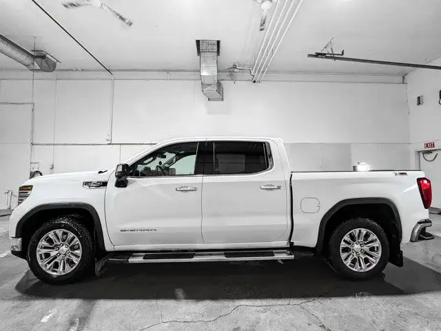 2024 GMC Sierra 1500 SLT | No Accidents | Remote Start | Leather in Cars & Trucks in Grande Prairie - Image 3