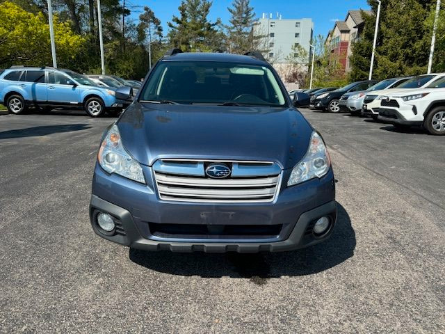 2014 Subaru Outback 2.5i Premium runs great in Cars & Trucks in Cambridge - Image 2