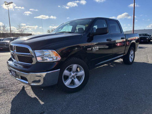 2023 RAM 1500 SLT**4X4**5.7L**CREW CAB**BLUETOOTH**B/U CAMERA**