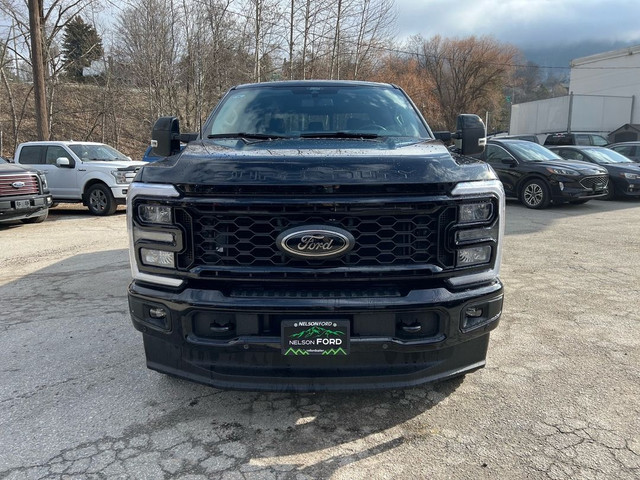 2025 Ford Super Duty F-350 SRW LARIAT EMPLOYEE PRICING IS BACK!! in Cars & Trucks in Nelson - Image 4
