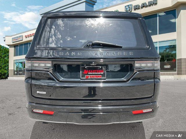 2023 Jeep Grand Wagoneer Series II Obsidian in Cars & Trucks in Winnipeg - Image 4