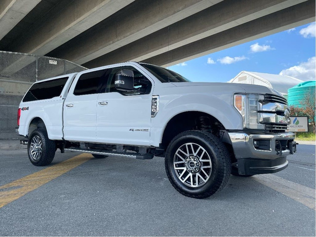 2017 Ford F-350 Lariat ULTIMATE 4WD DIESEL SUNROOF NAVI CANOPY in Cars & Trucks in Delta/Surrey/Langley