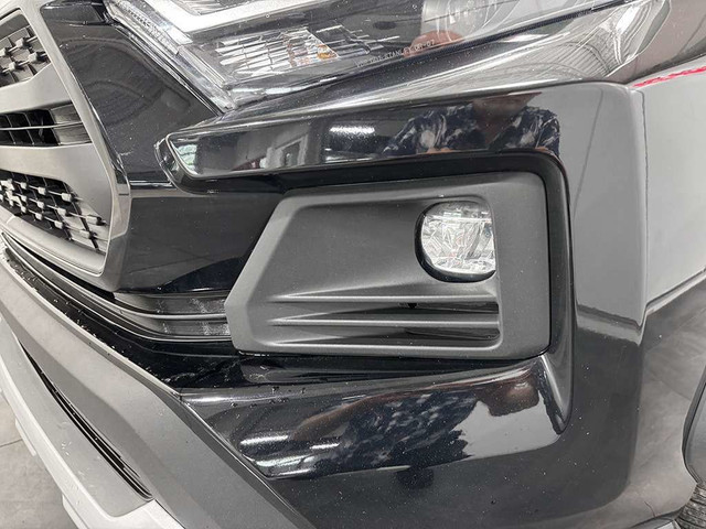 2022 Toyota RAV4 TRAIL AWD - INT. CUIR - MAGS 19 PO. - TOIT OUVR in Cars & Trucks in Québec City - Image 4