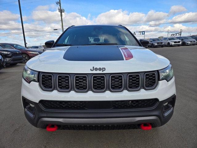 2024 Jeep Compass Trailhawk **ONE OWNER**VERY LOW KMS**NO ACC... in Cars & Trucks in Grande Prairie - Image 2