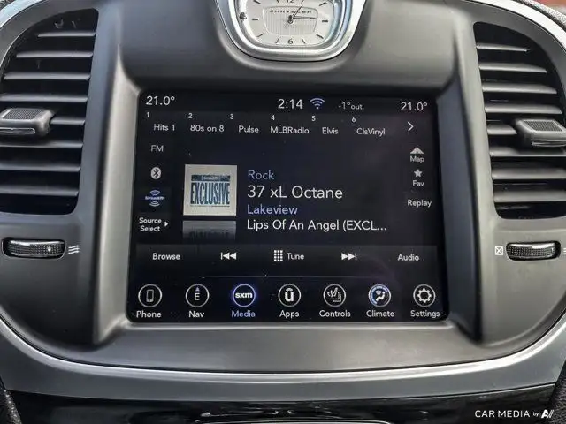 2022 Chrysler 300 300 Touring L | Leather | Nav | Apple Carplay in Cars & Trucks in Guelph - Image 18