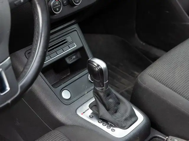 2016 Volkswagen Tiguan Highline AWD, Turbo, Pano Sunroof dans Autos et camions dans Calgary - Image 17