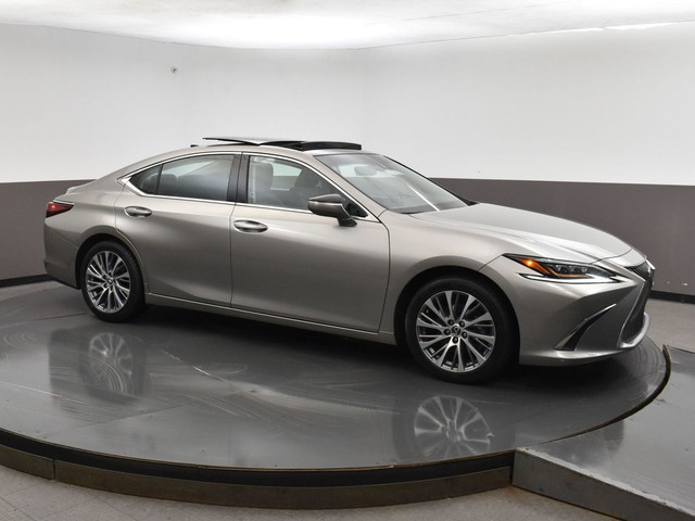 2021 Lexus ES 350 LUXURY - LOW KM'S, ONE OWNER LOCAL TRADE-IN -  in Cars & Trucks in City of Halifax
