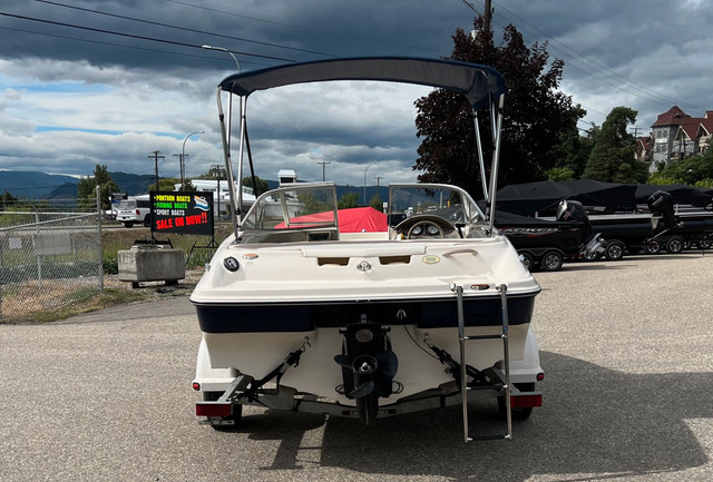 2001 BAYLINER 1850 with 2016 4.3L  ALPHA MERCRUISER in Powerboats & Motorboats in Vernon - Image 3