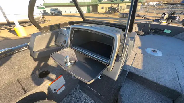 2025 TRACKER PRO GUIDE V-175 Combo -Best Fishing Boat, Mercury in Powerboats & Motorboats in Prince Albert - Image 18