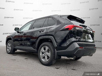 Snag a steal on this 2022 Toyota RAV4 XLE before someone else snatches it. Spacious yet easy-moving,... (image 3)