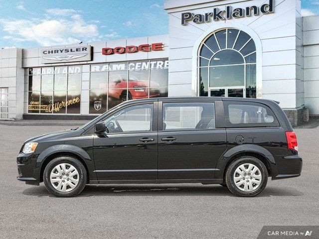 2019 Dodge Grand Caravan SE CVP Stow N Go Rear Camera in Cars & Trucks in St. Albert - Image 3