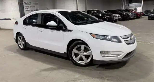 2015 CHEVROLET Volt FWD/CRUISE/CAMERA/BLTH/AC/MAGS/AUCUN ACCIDEN in Cars & Trucks in City of Montréal - Image 2