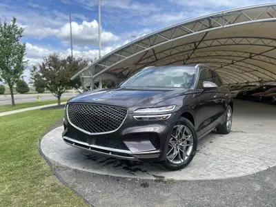 This Genesis GV70 boasts a Intercooled Turbo Premium Unleaded I-4 2.5 L/152 engine powering this Aut...