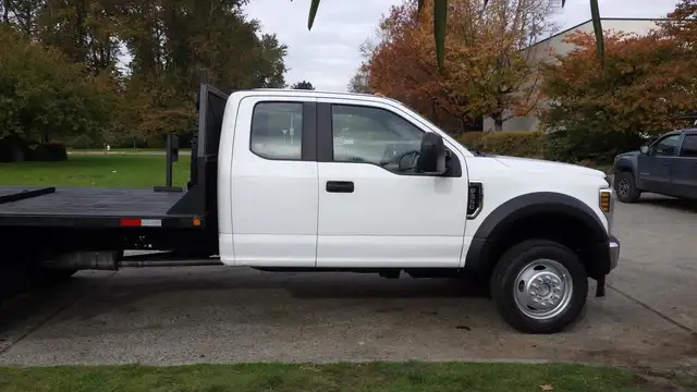 2019 ford F-550 11 Foot Flat Deck 4WD in Heavy Trucks in Richmond - Image 12