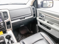 Diamond Black Crystal Pearlcoat 2019 Ram 1500 Classic 8-Speed Automatic HEMI 5.7L V8 Multi Displacem... (image 7)
