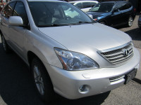 HYBRID. FINISHED IN SILVER WITH BLACK LEATHER INTERIOR. ALLOY WHEELS, A/C, SUNROOF, NAVIGATION, PREM... (image 4)