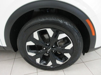 KIA SPORTAGE 2023 X-LINE EDITION AWD / INTÉRIEUR EN CUIR NOIR CHAUFFANT + ÉLECTRIQUE / VOLANT CHAUFF... (image 4)