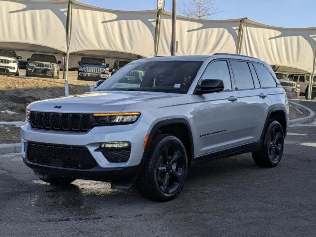 2025 Jeep Grand Cherokee Limited - Trailer Tow Package - Luxury in Cars & Trucks in Calgary - Image 3