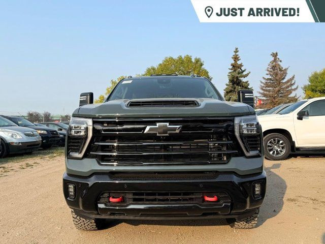 2026 Chevrolet Silverado 3500HD LTZ 4WD Crew Cab in Cars & Trucks in Strathcona County - Image 3