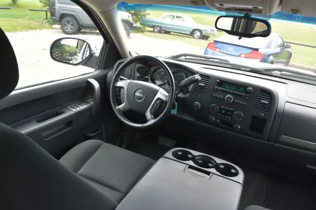 2012 GMC Sierra 1500 ***RARE HYBRID, ONLY HAS 61,000KM*** dans Autos et camions dans Calgary - Image 18