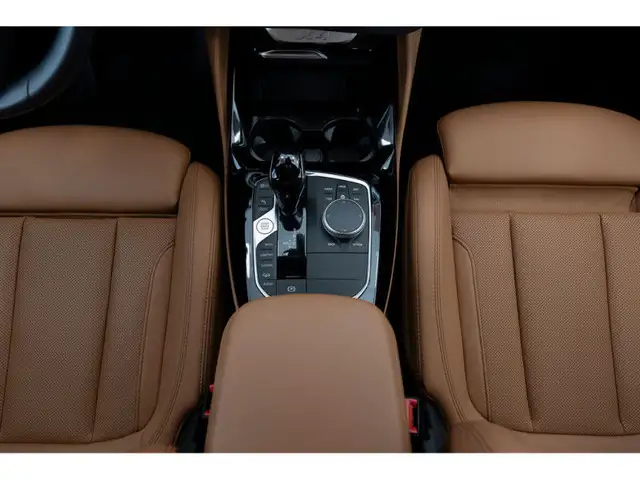 2022 BMW X4 xDrive30i in Cars & Trucks in Vancouver - Image 31