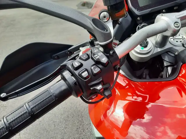 2024 Ducati Multistrada V4 S TRAVEL & RADAR SAVE SAVE SAVE in Other in Bridgewater - Image 11