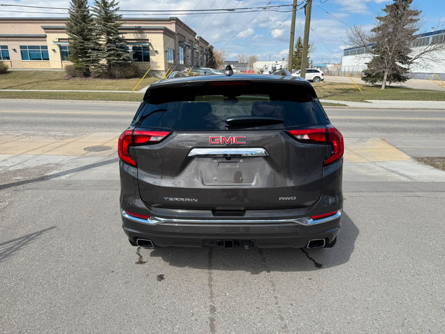 2019 GMC Terrain Denali 2.0L AWD in Cars & Trucks in Calgary - Image 4