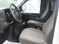 Engine: 8 Cylinder Engine 4.8L/293CI Safety Equipment Stabilitrak, electronic stability control syst... (image 7)