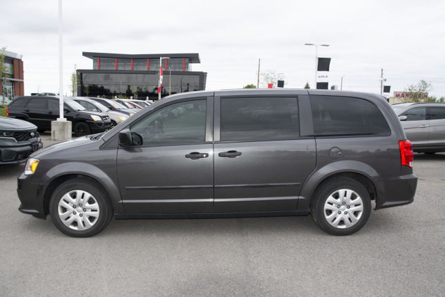 2016 DODGE GRAND CARAVAN SE in Cars & Trucks in Oshawa / Durham Region - Image 2