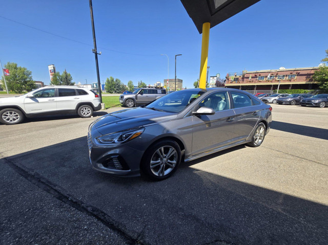 2018 Hyundai Sonata 2.4L Sport- Leather- Sunroof- Apple Carplay/ in Cars & Trucks in Calgary - Image 3