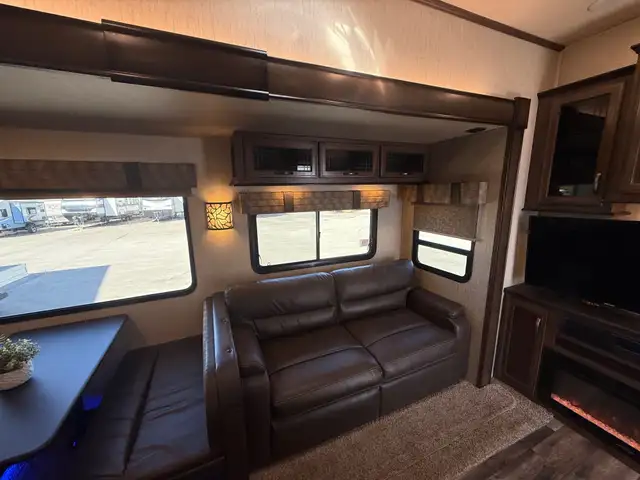 2019 Forest River Sandpiper 404QBWD  in Park Models in St. Albert - Image 22