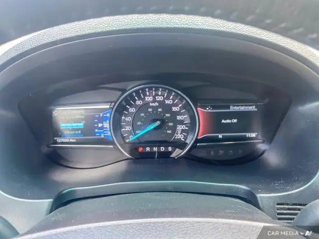 2017 Ford Explorer XLT | AWD | Remote Start | Back Up Cam in Cars & Trucks in Saskatoon - Image 20