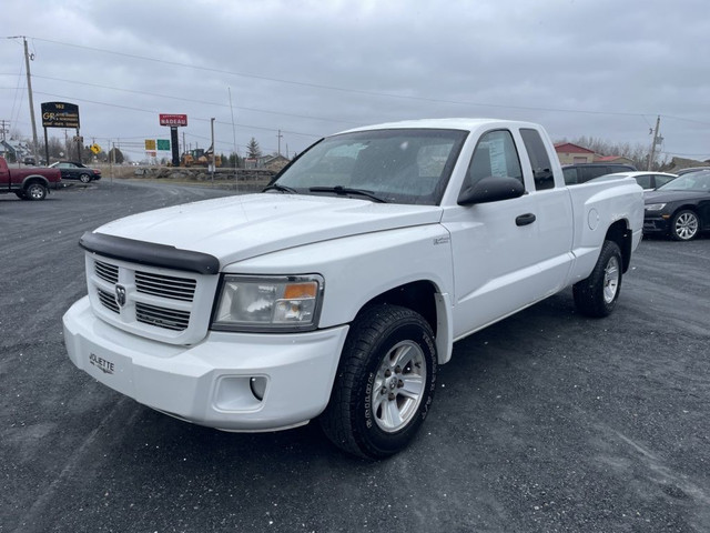 2011 Ram Dakota SXT in Cars & Trucks in Sherbrooke - Image 3