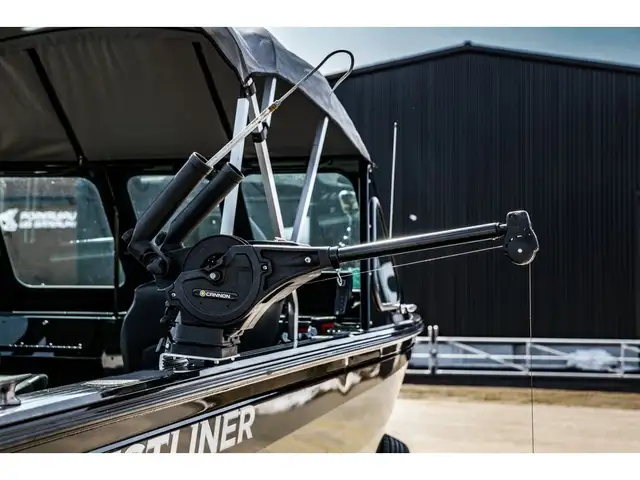 2018 Crestliner COMMANDER 1850 in Powerboats & Motorboats in Québec City - Image 11