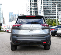 VEHICLE HIGHLIGHTS: BACKUP CAMERA, ONSTAR, ALLWHEEL, PARKING DISTANCE CONTROL, HEATED SEATS, 5 PASSE... (image 4)