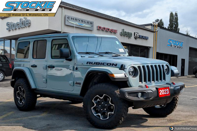 2023 Jeep Wrangler Rubicon Body–colour Freedom Top 3–piece mo... in Cars & Trucks in Kitchener / Waterloo