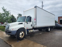 FULLY SERVICED AND ONTARIO SAFETY STANDARDS CERTIFIED AT NO ADDITIONAL COST! ONLY 190,000 Km - 26FT... (image 4)