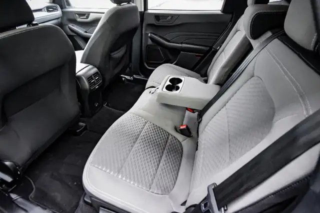 2022 Ford Escape SE Hybrid • HEATED SEATS • SPORT APPEARANCE PKG in Cars & Trucks in Kingston - Image 32
