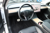 Dual Motor AWD DON'T PAY EXTRA FOR SAFETY CERTIFICATION Elevate Your Drive With This 2022 Tesla Mode... (image 9)