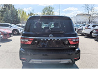 4WD, 13 Speakers, 2nd Row Captain's Chairs, 2nd Row Centre Console w/Padded Armrest, 3rd row seats:... (image 6)