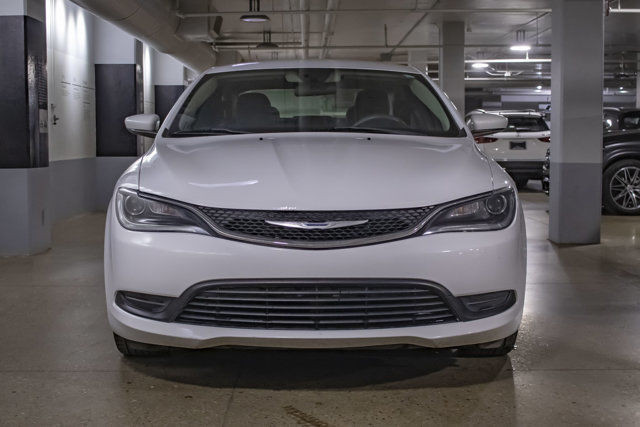 2016 Chrysler 200 LX in Cars & Trucks in Edmonton - Image 2
