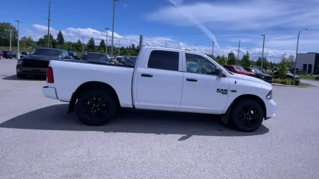 2023 Ram 1500 Classic Express | 4X4 | Backup Camera in Cars & Trucks in Prince George - Image 11