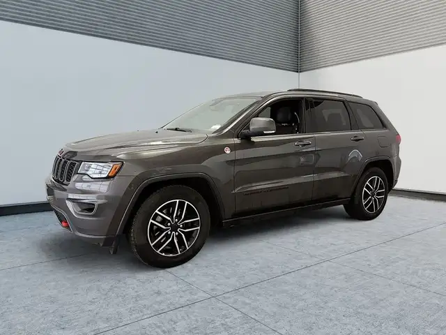2020 Jeep Grand Cherokee Trailhawk 4x4 Toit pano Suspension ajus in Cars & Trucks in Laval / North Shore - Image 4