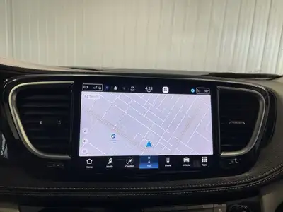 2023 Chrysler Pacifica Limited AWD | Nav | Heated Seats, View more