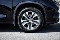 Sunroof, Power Liftgate, Softex Seats, Heated Seats, Apple CarPlay! 6 LOCATIONS KINGSTON - (613) 384... (image 6)
