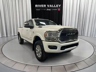 ALLOY WHEELS, NAVIGATION SYSTEM, HEATED FRONT SEATS, VENTILATED FRONT SEATS, HEATED STEERING WHEEL,...