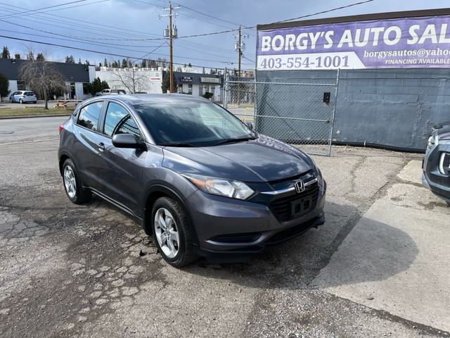 2016 Honda HR-V 4WD 4dr CVT LX in Cars & Trucks in Calgary - Image 2